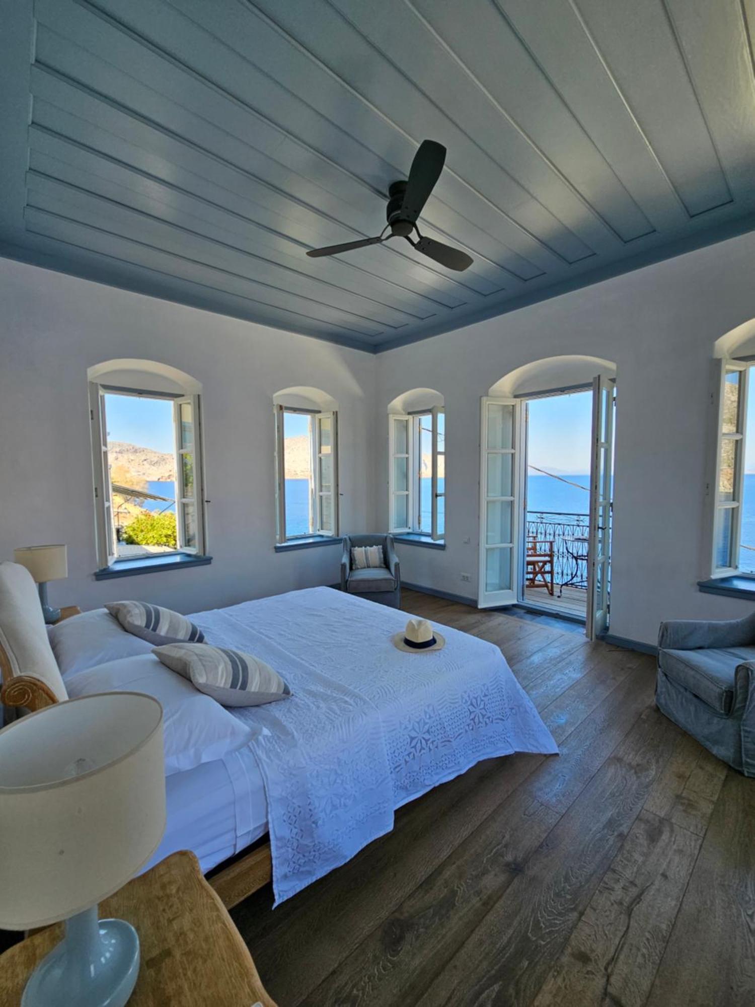The Anchor House Bed & Breakfast Сими Екстериор снимка