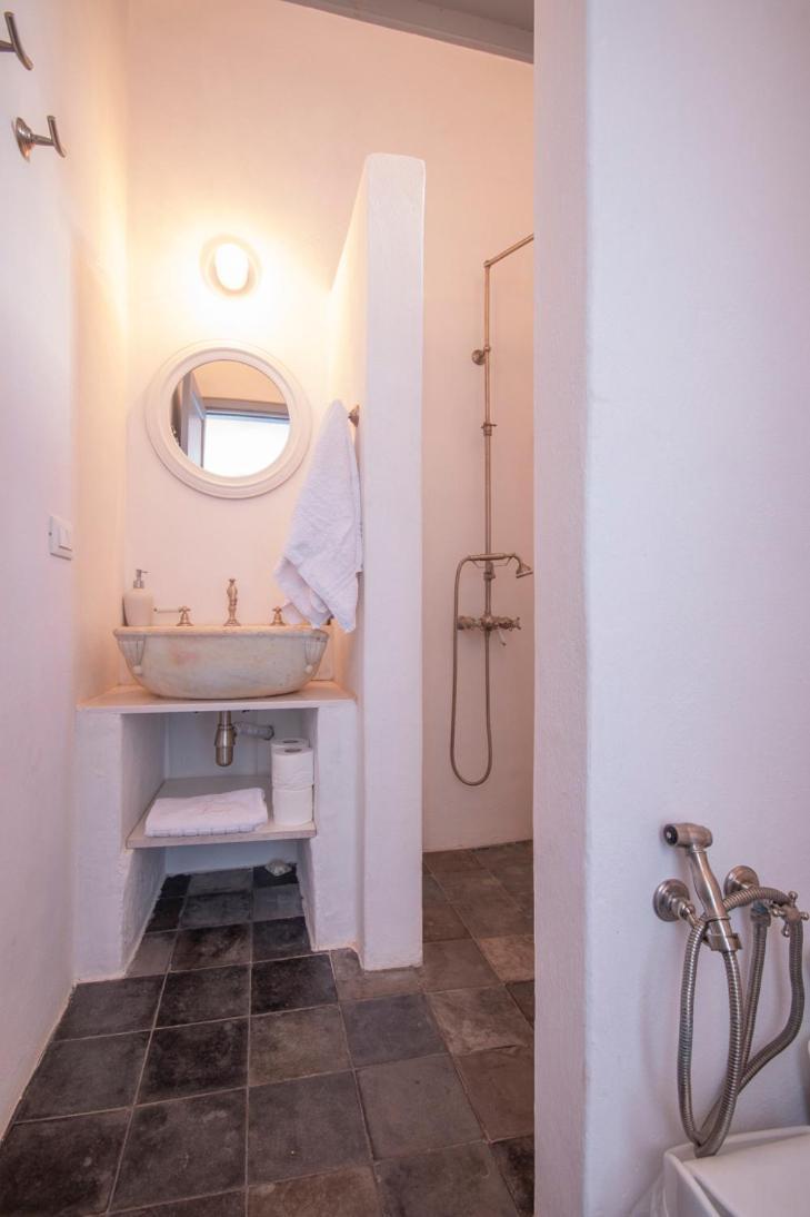 The Anchor House Bed & Breakfast Сими Екстериор снимка