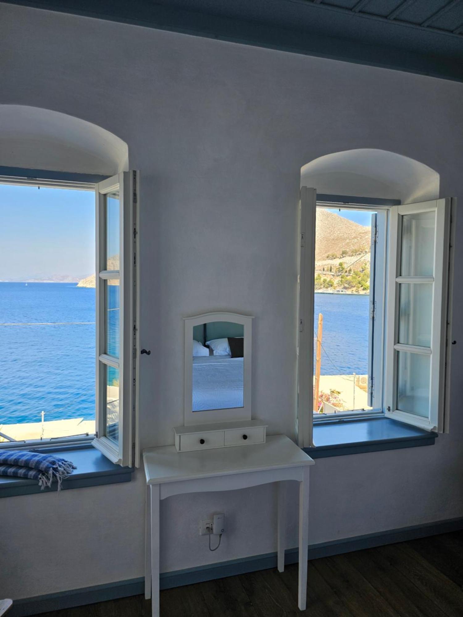 The Anchor House Bed & Breakfast Сими Стая снимка